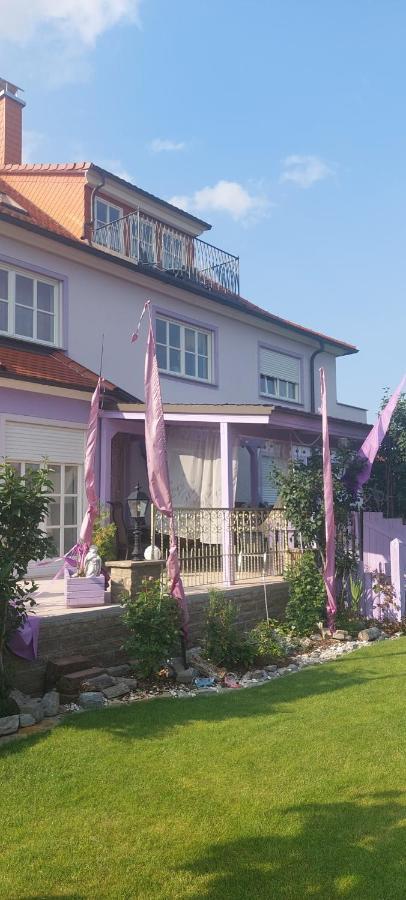 Villa Lila Sommerach Exteriér fotografie